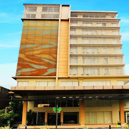 Arch Hotel בוגור מראה חיצוני תמונה