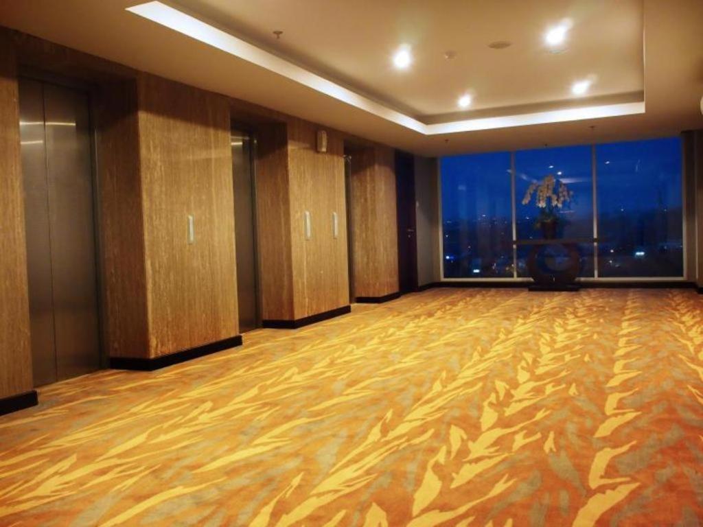 Arch Hotel בוגור מראה חיצוני תמונה