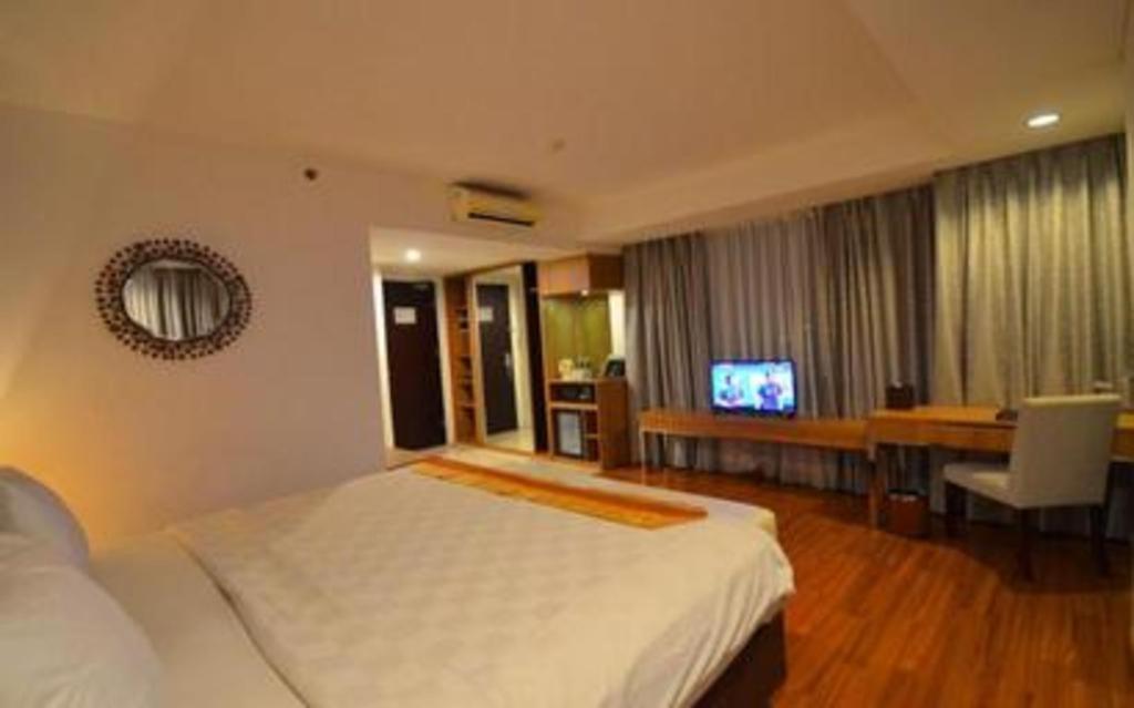 Arch Hotel בוגור מראה חיצוני תמונה