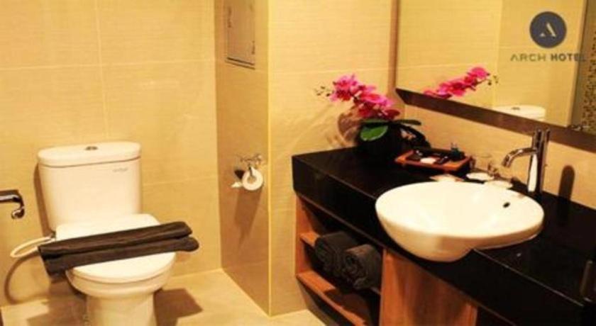 Arch Hotel בוגור מראה חיצוני תמונה