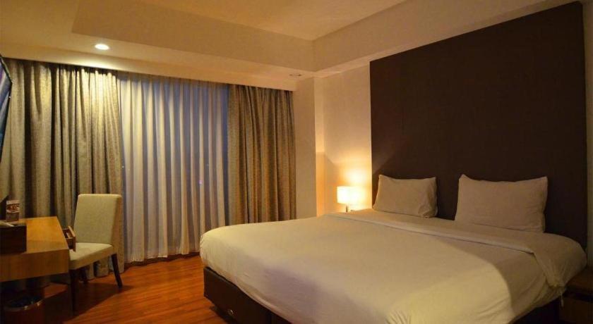 Arch Hotel בוגור מראה חיצוני תמונה