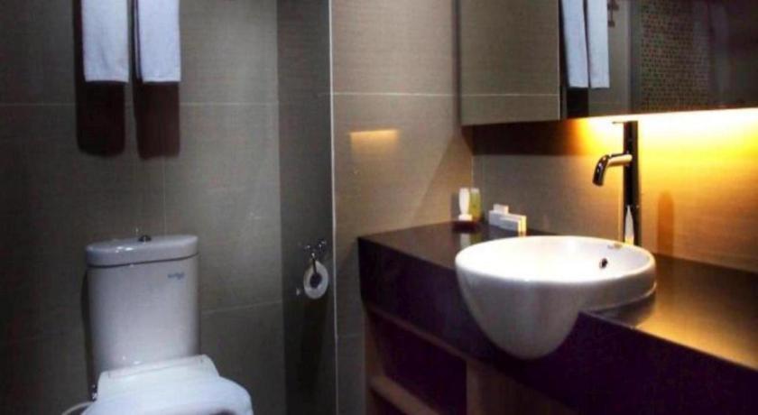 Arch Hotel בוגור מראה חיצוני תמונה