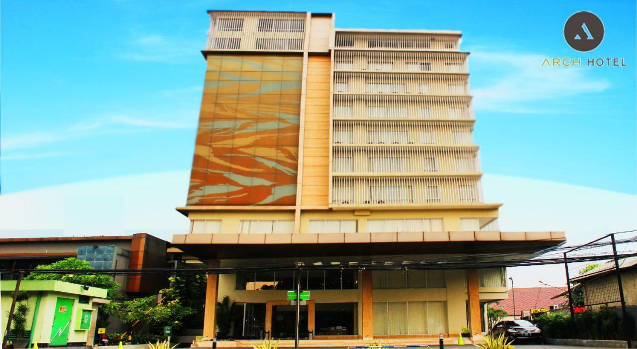 Arch Hotel בוגור מראה חיצוני תמונה